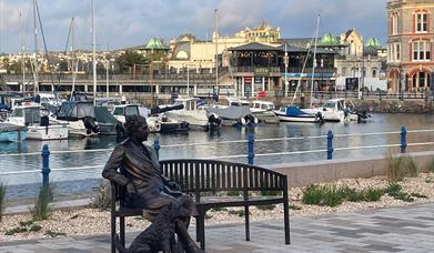 Agatha Christie and her dog Peter, Statue on Torquay harbourside